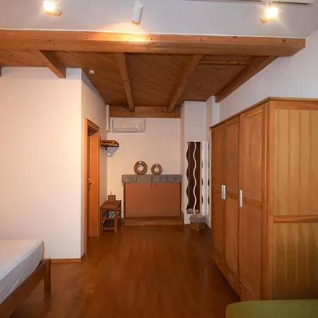 Hofer Stubn Kolsassberg