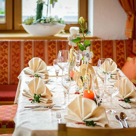 Konukevi Hofer Stubn